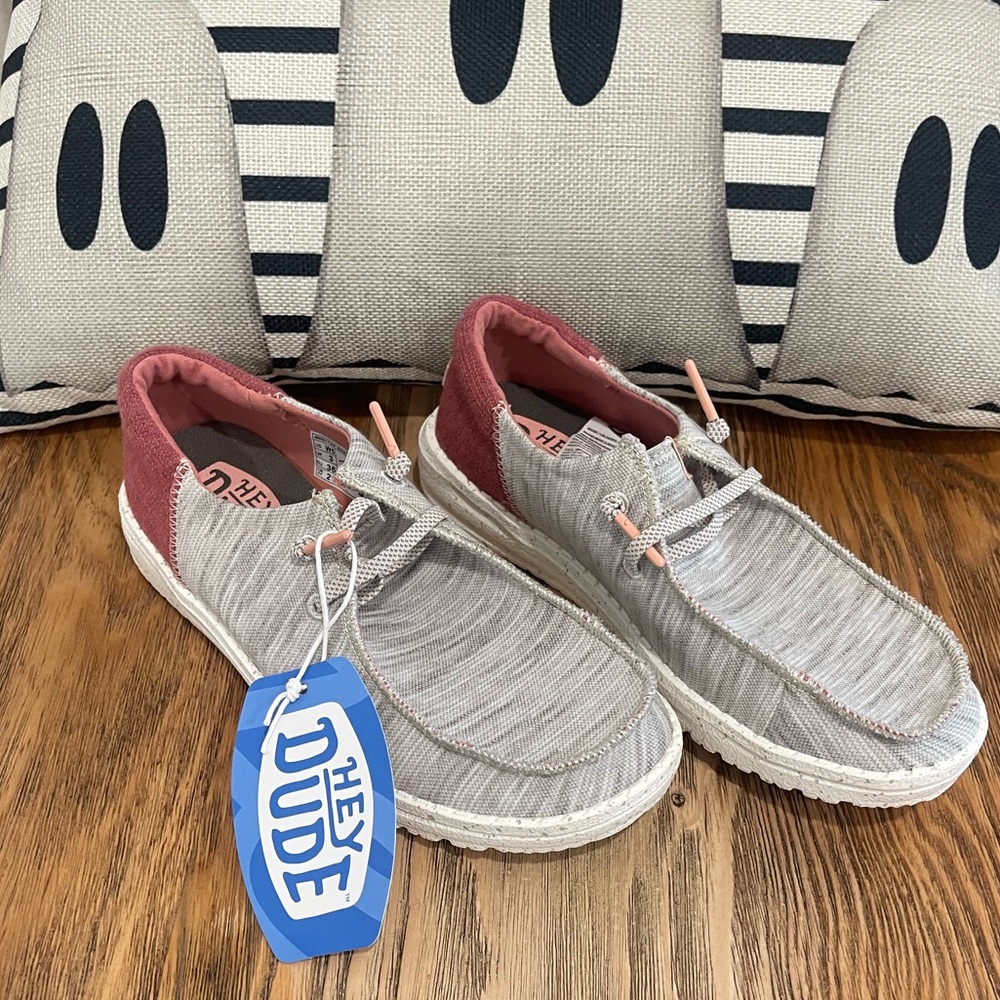 Hey Dudes - women’s 5 Light Grey Wendy Funk Jersey slip ons